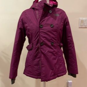 The north face jacket with buttons details in front big girls size 14-16